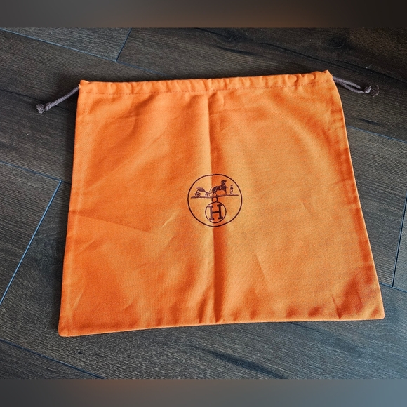 Preloved Hermes Dustbag - Picture 1 of 8